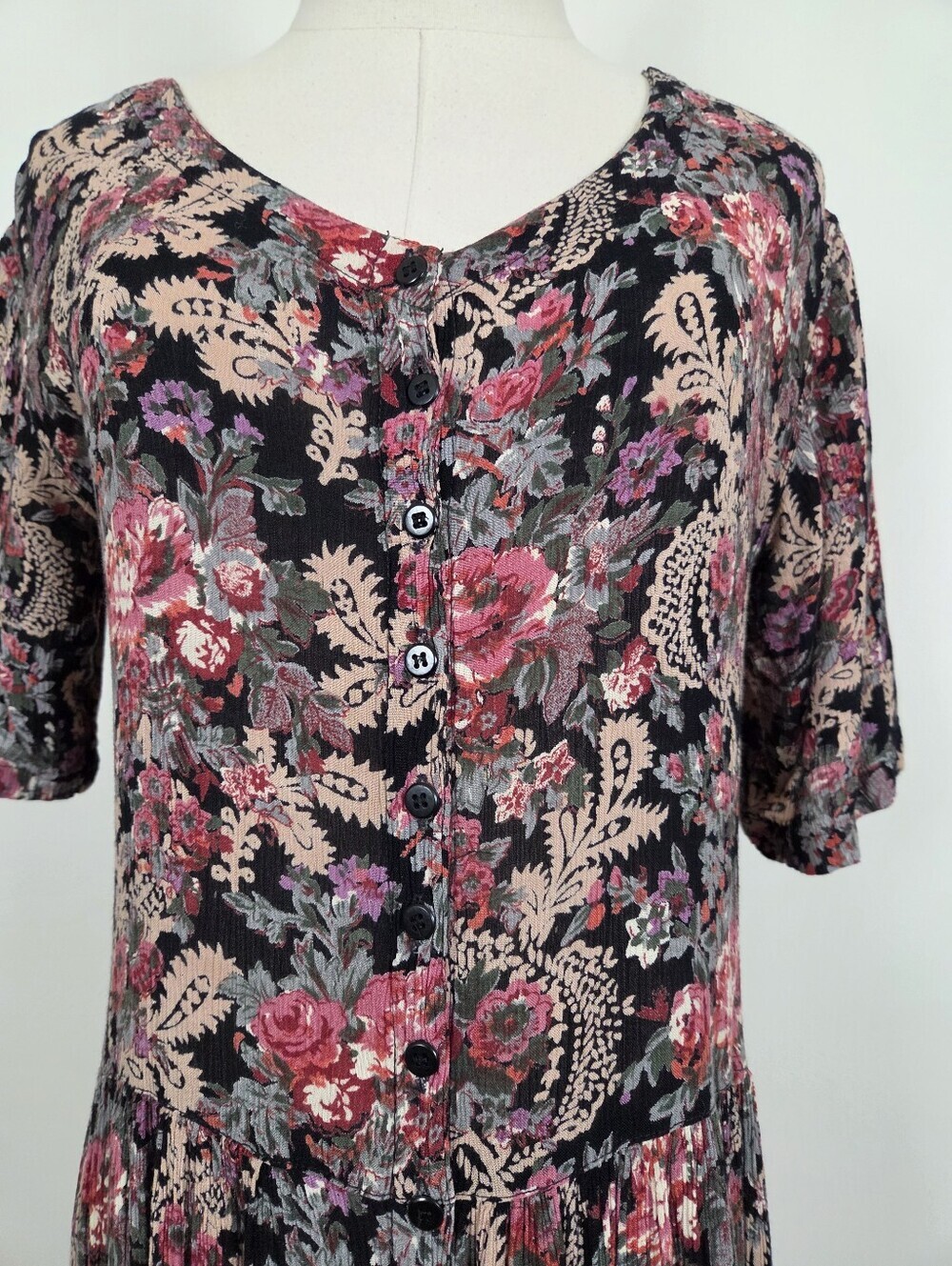 Vintage Floral Rayon Midi Dress Button Up Relaxed Fit Size Medium Boho (r) - Picture 3 of 12